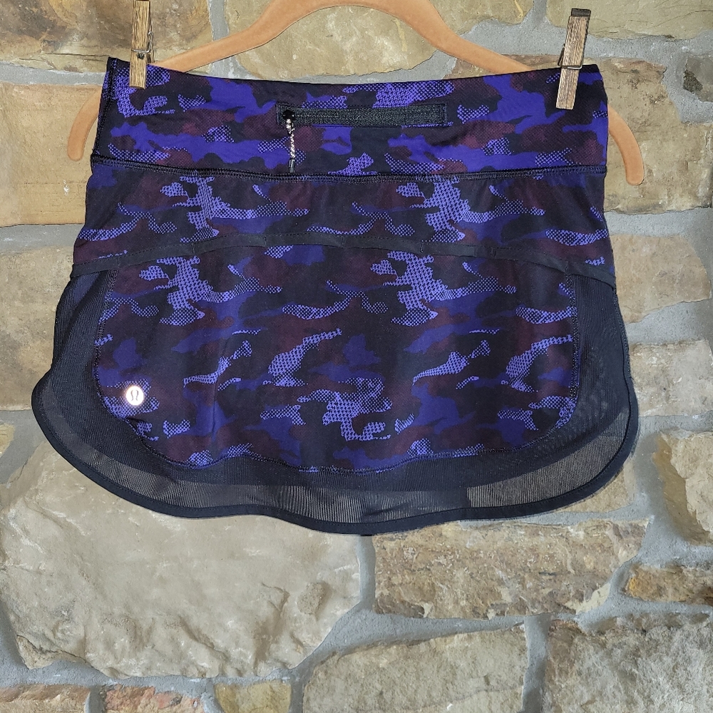 Lululemon Hotty Hot Skirt 4 Hounds Camo Imperor Blue Black